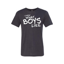 I know what boys like - solid dark gray - lgbt t-shirt